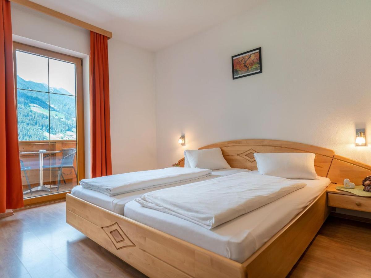 Plush Apartment With Mountain Views Neustift im Stubaital Buitenkant foto