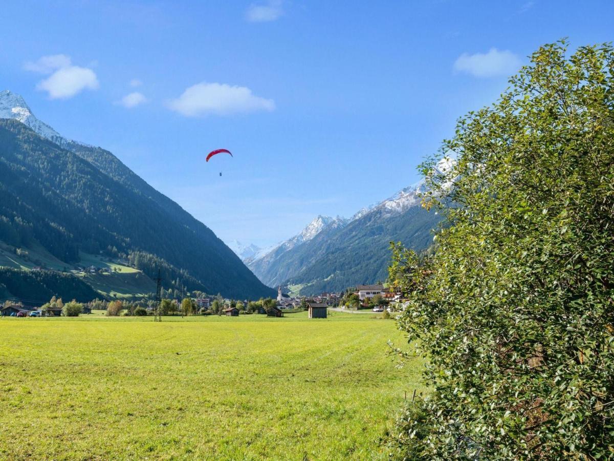 Plush Apartment With Mountain Views Neustift im Stubaital Buitenkant foto