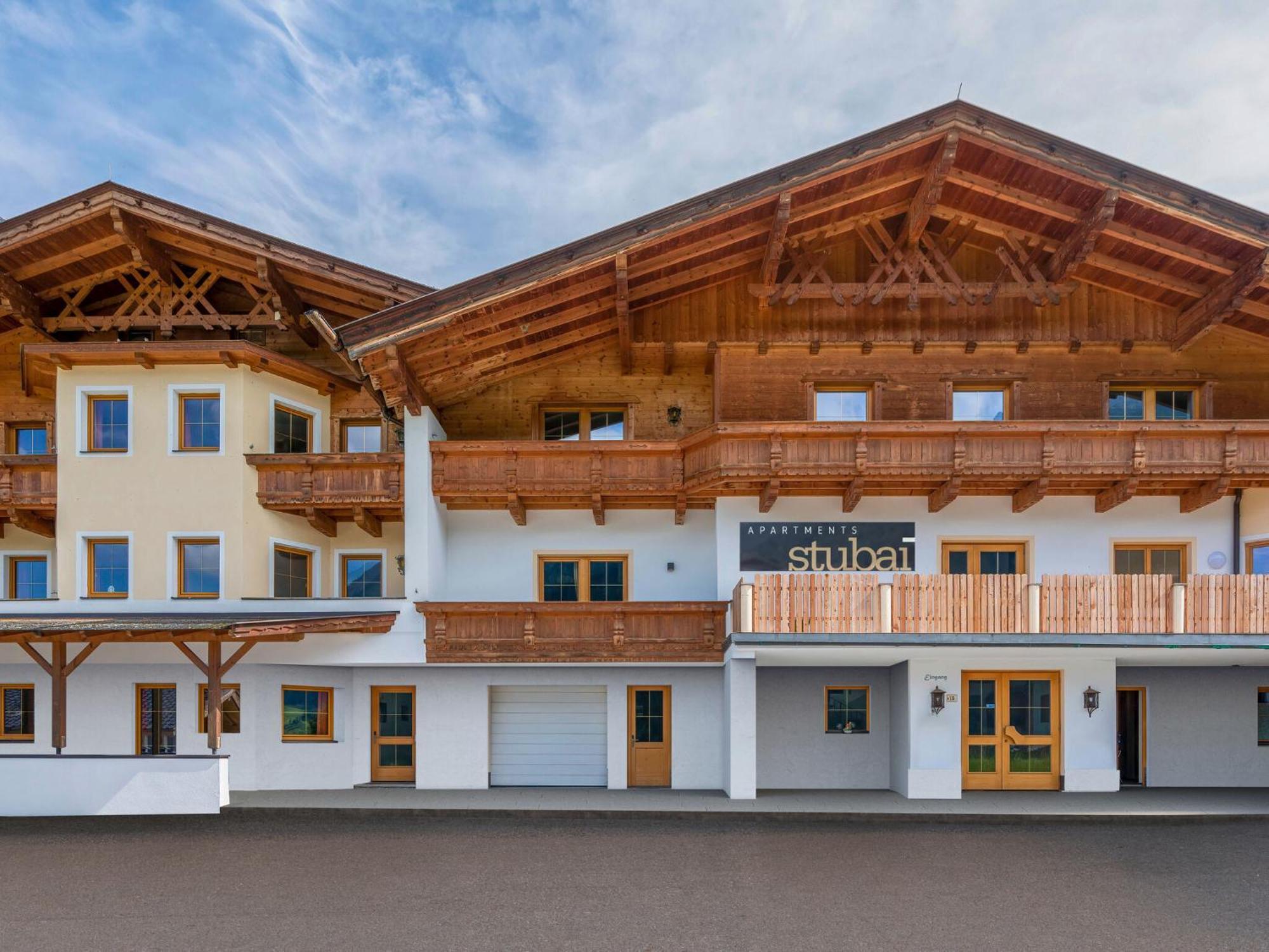 Plush Apartment With Mountain Views Neustift im Stubaital Buitenkant foto